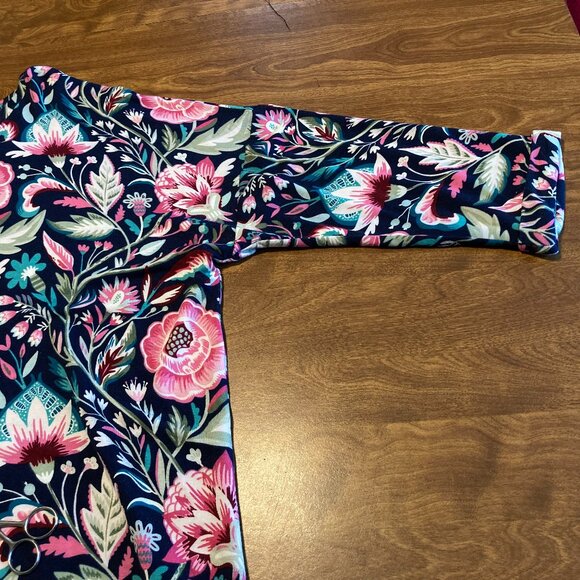 Crown & Ivy Woman's Floral Soft Knit Pullover Top Size XXL - Picture 4 of 7